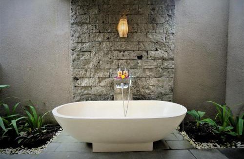 Kenderan Villa | Three Gold Luxury Private Villas