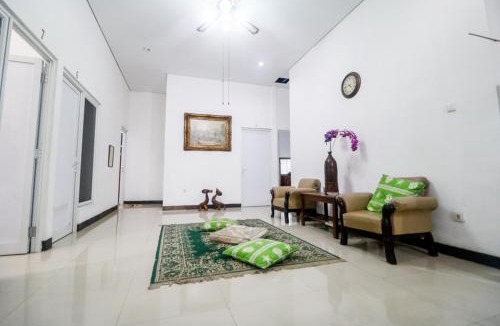 Bandar Lampung House | RedDoorz Syariah At Lampung Walk