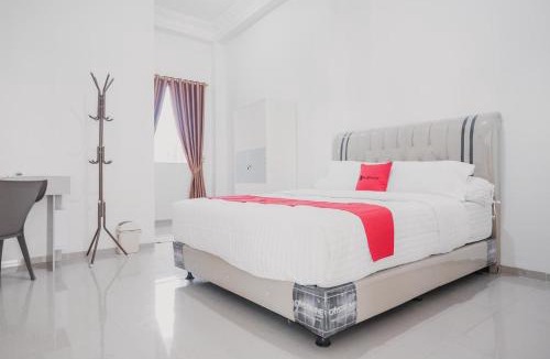 Jambi House | RedDoorz Syariah near Arafah Hospital Jambi