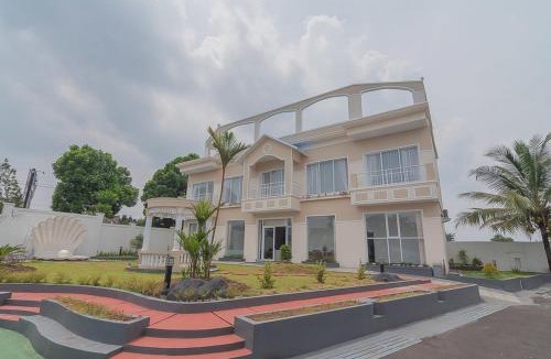 Tasikmalaya House | RedDoorz Syariah @ Villa Grand Mutiara Tasikmalaya