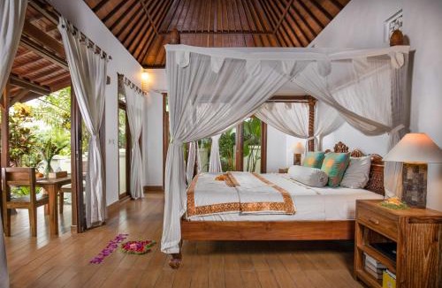 Melayang Bed & Breakfast | Secluded Jungle Villa