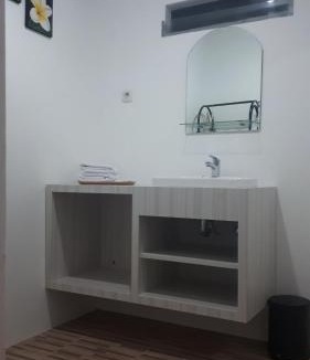 Palu Hotel | GRANADA INN PALU