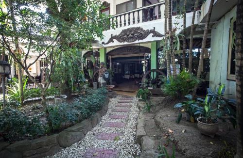 Kauman House | RedDoorz near Balai Kota Malang
