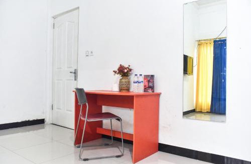 Biringkanya House | RedDoorz near Sultan Hasanuddin Airport 2 Makassar