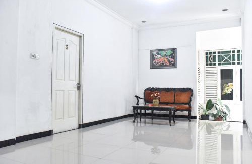 Biringkanya House | RedDoorz near Sultan Hasanuddin Airport 2 Makassar