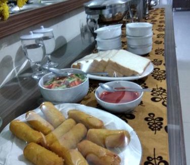 Tanah Datar Bed & Breakfast | Puri Ratna Joewita