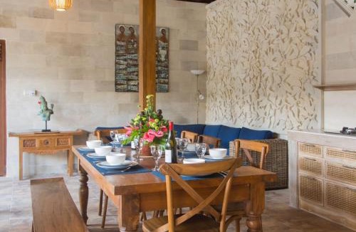 Penestanan Villa | Lily Lane Villas