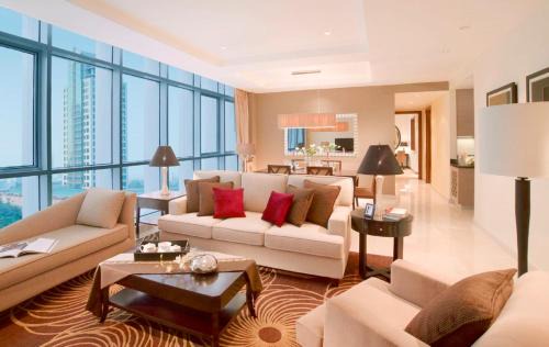 East Kuningan Apartment | Oakwood Premier Cozmo Jakarta