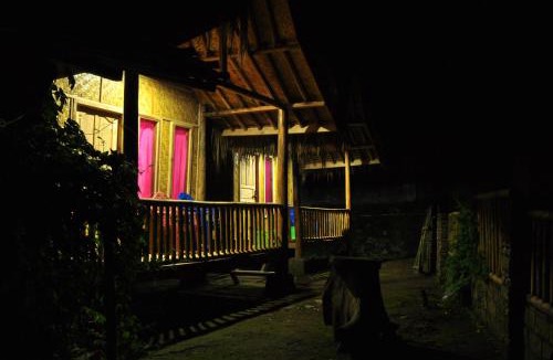 Kecamatan Montong Gading House | Tereng Wilis bungalows
