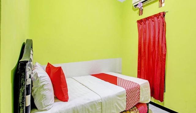 OYO 92998 Wiludjeng Guesthouse in Sragen