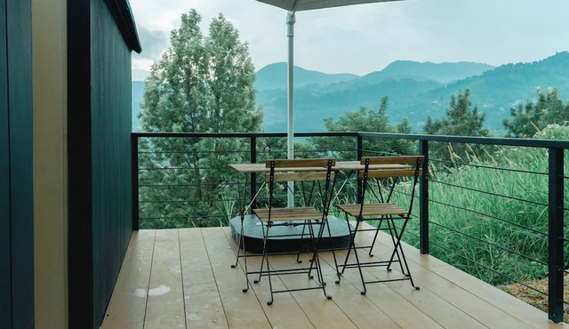 Bobocabin Gunung Mas in Cisarua
