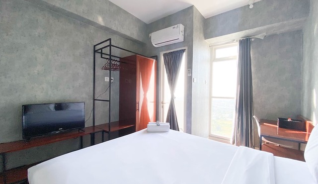 Homey And Good Choice Studio At Amartha View Apartment in Semarang