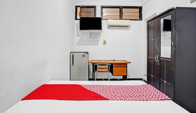 OYO Life 90791 Royale Margorejo