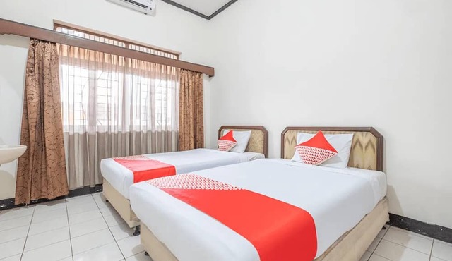 OYO 2703 Hotel Transit 1 in Makassar