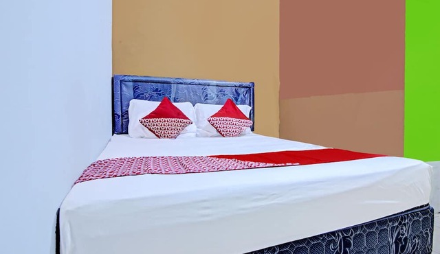 OYO 90476 Iksan Homestay Syariah in Prabumulih