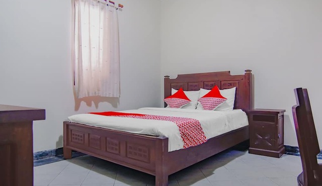 Hotel O Gayatri Residence
