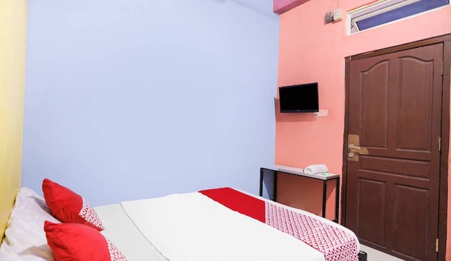 SPOT ON 91887 Penginapan Rindu in Batam