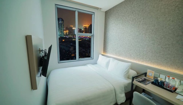 Front One Boutique Hotel Taman Anggrek