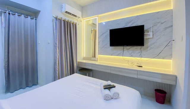 Nice And Cozy Studio At Amartha View Apartment in Semarang