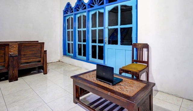 Hotel O Umi Homestay Syariah in Sidoarjo