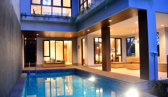 Anindya Hill View 7BR Villa a Private Heated Pool
