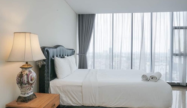 Luxury Design 1BR L'Avenue Apartment near Pancoran