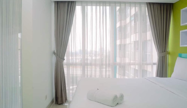 Cozy Studio with City View at H Residence Apartment