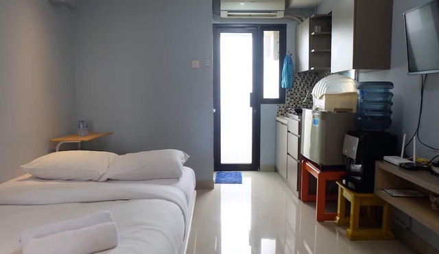 Nice And Strategic Studio Kebagusan City Apartment in Jakarta
