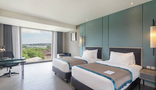 Blue Sky Hotel