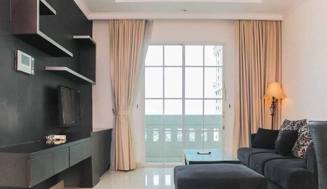 Fully Furnished with Cozy Design 2BR The Bellezza Apartment in Jakarta