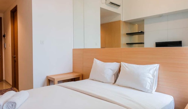 Simply and Homey Studio Apartment at Tree Park City
