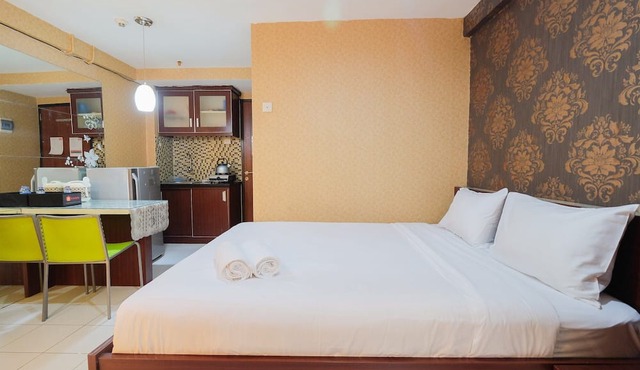 Pool View Studio at Kebagusan City Apartment