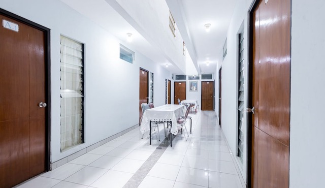 Super OYO 1516 Cemara Gading Syariah in Dramaga