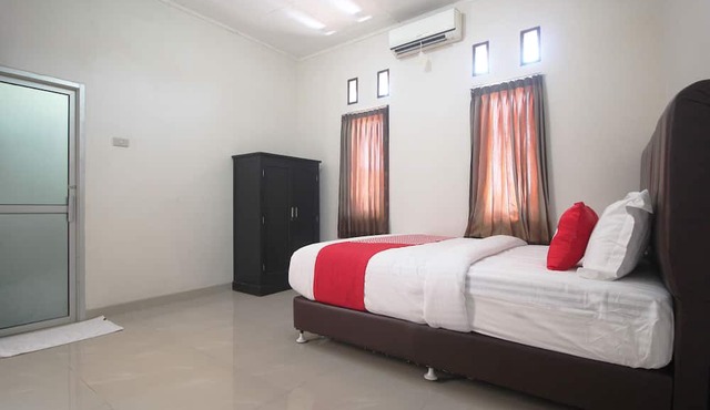 Hotel O Wisma Ray Syariah