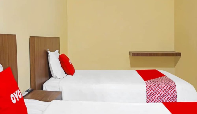 OYO Life 709 Menjangan Residence at Klayatan in Malang