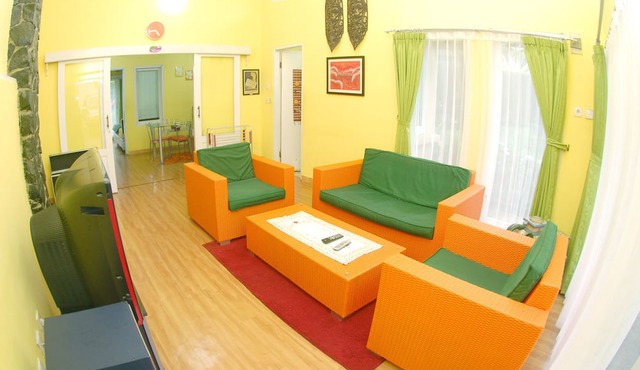 Villa ChavaMinerva Istana Bunga-Lembang