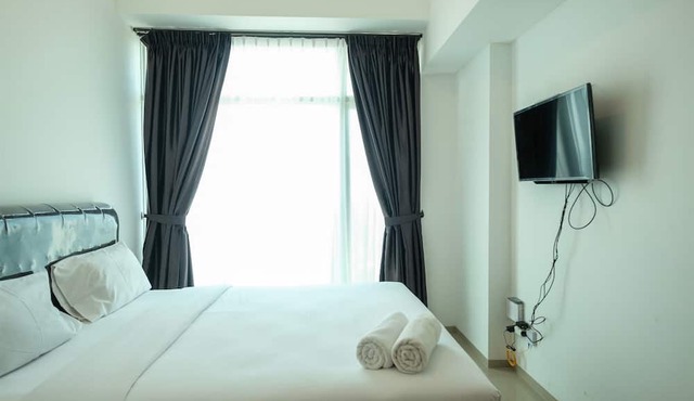 Fabulous Tree Park City Studio Apartment near ICE BSD