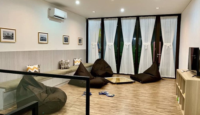 Stay Inn Hostel Jakarta - Adults only in Jakarta