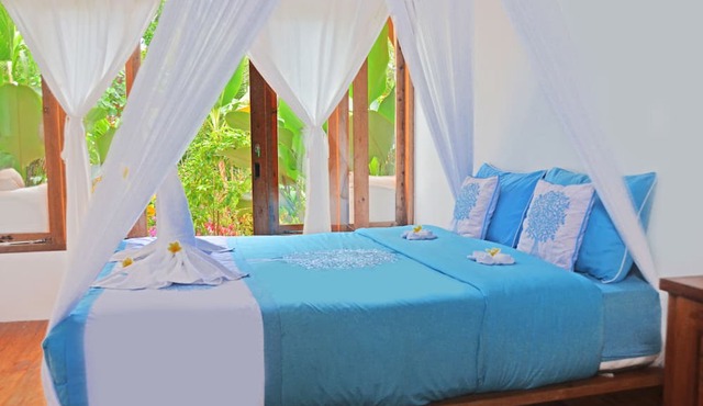 Lagoona Beach Bungalows in Cijulang