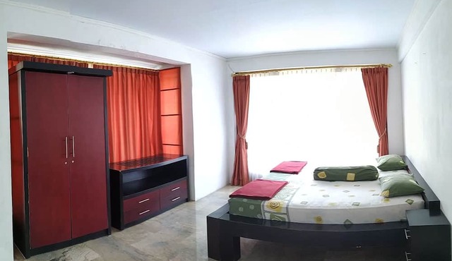 Villa Pinggir Danau Puncak for 30 pax