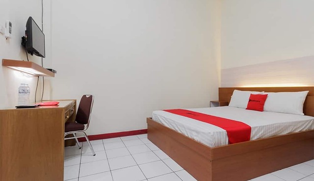 KoolKost Syariah near Ayani Mega Mall Pontianak