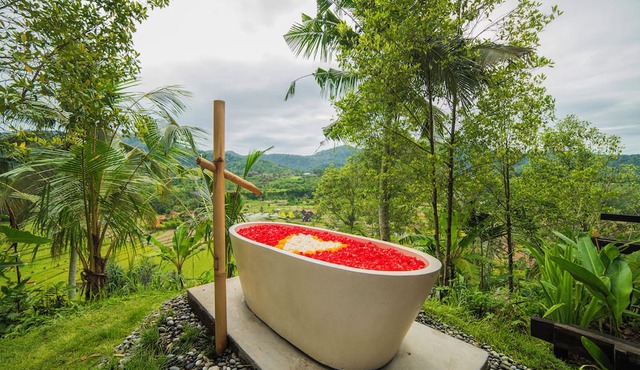 LeLangit Eco Cabin