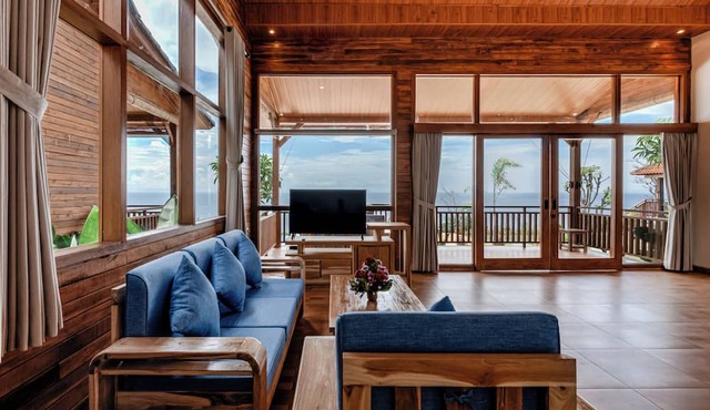 Seraya Cove Estate by Manara