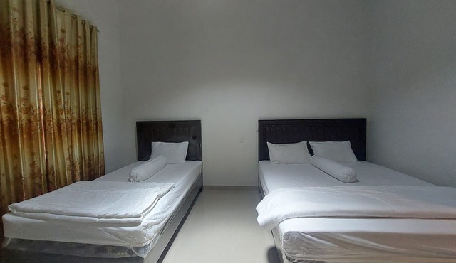 Gondang Sivali Hotel in Samosir