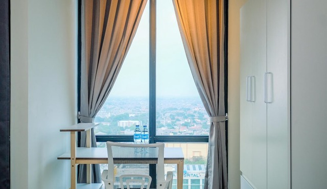 Comfy And Nice Studio At Lrt City Bekasi Apartment