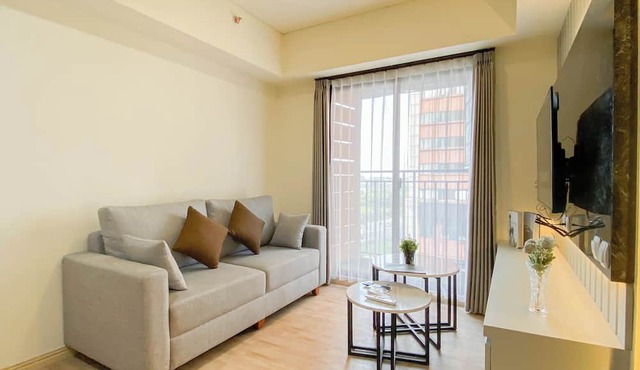 Modern Look And Restful 3Br At Meikarta Apartment in Cikarang