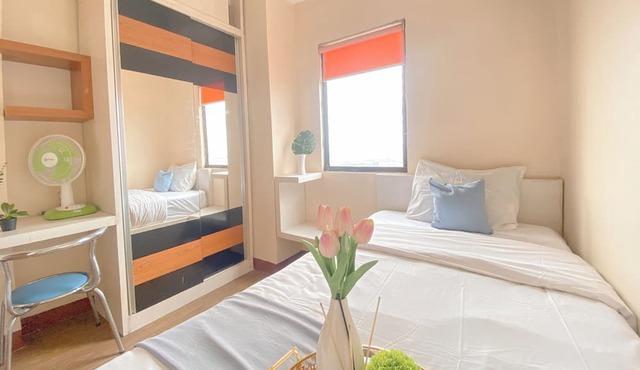 Spacious Cozy Living 3Br At Gateway Ahmad Yani Cicadas Apartment