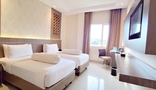 Nevada Ketapang Hotel