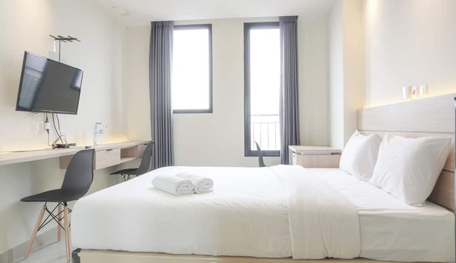 Cozy Studio At 32Th Floor Evenciio Margonda Apartment