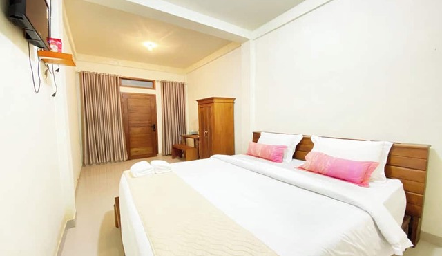 Bujai Mentawai Griya Hotel in Sipura Island
